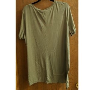 torrid Tops - 2/$25βπ»Olive V-Neck T-Shirt w/Cuffed Sleeves-NWOT torrid Tops - 2/$25βπ»Olive V-Neck T-Shirt w/Cuffed Sleeves-NWOT